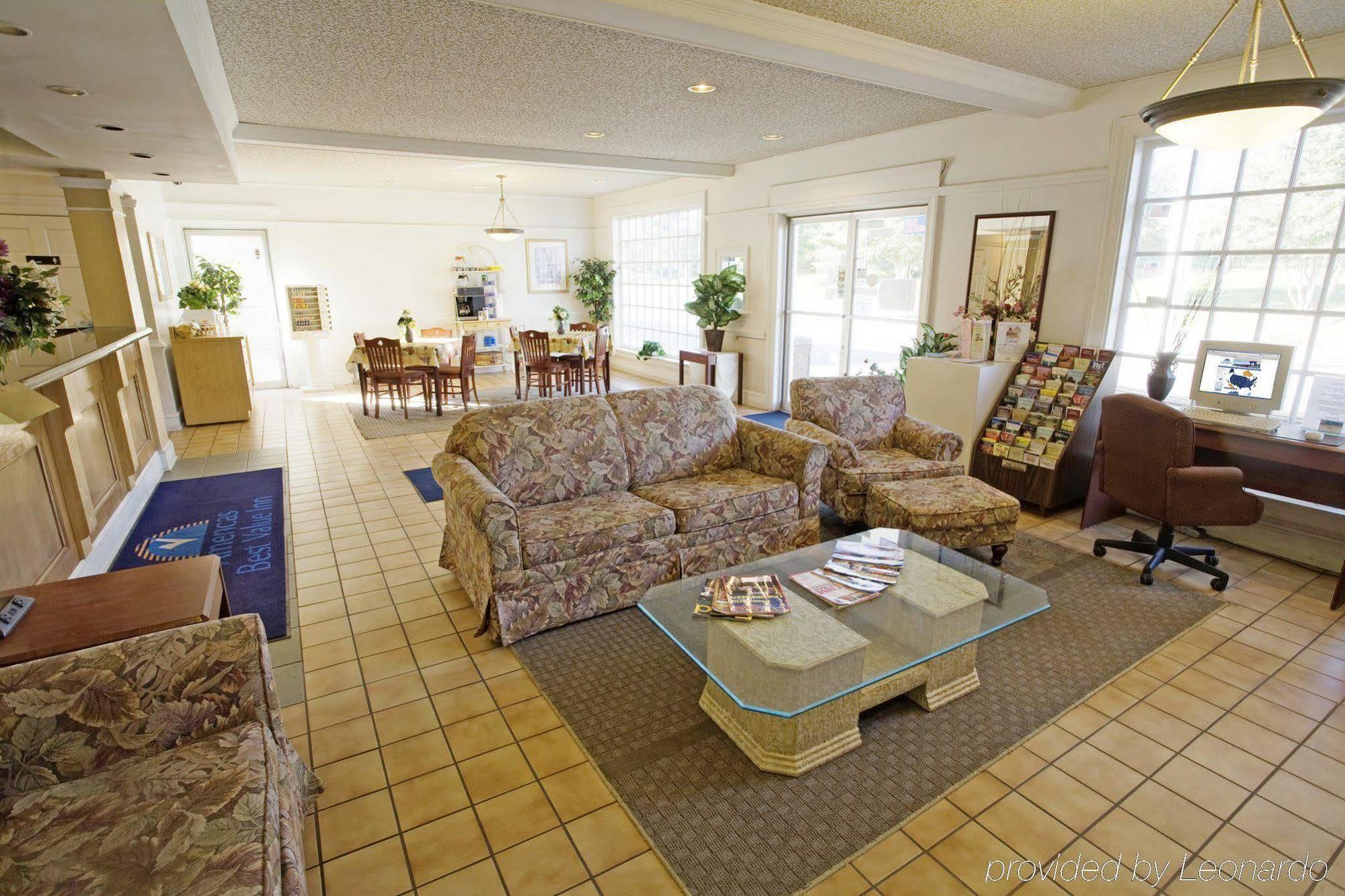 Americas Best Value Inn Richmond South Bellwood Dalaman gambar